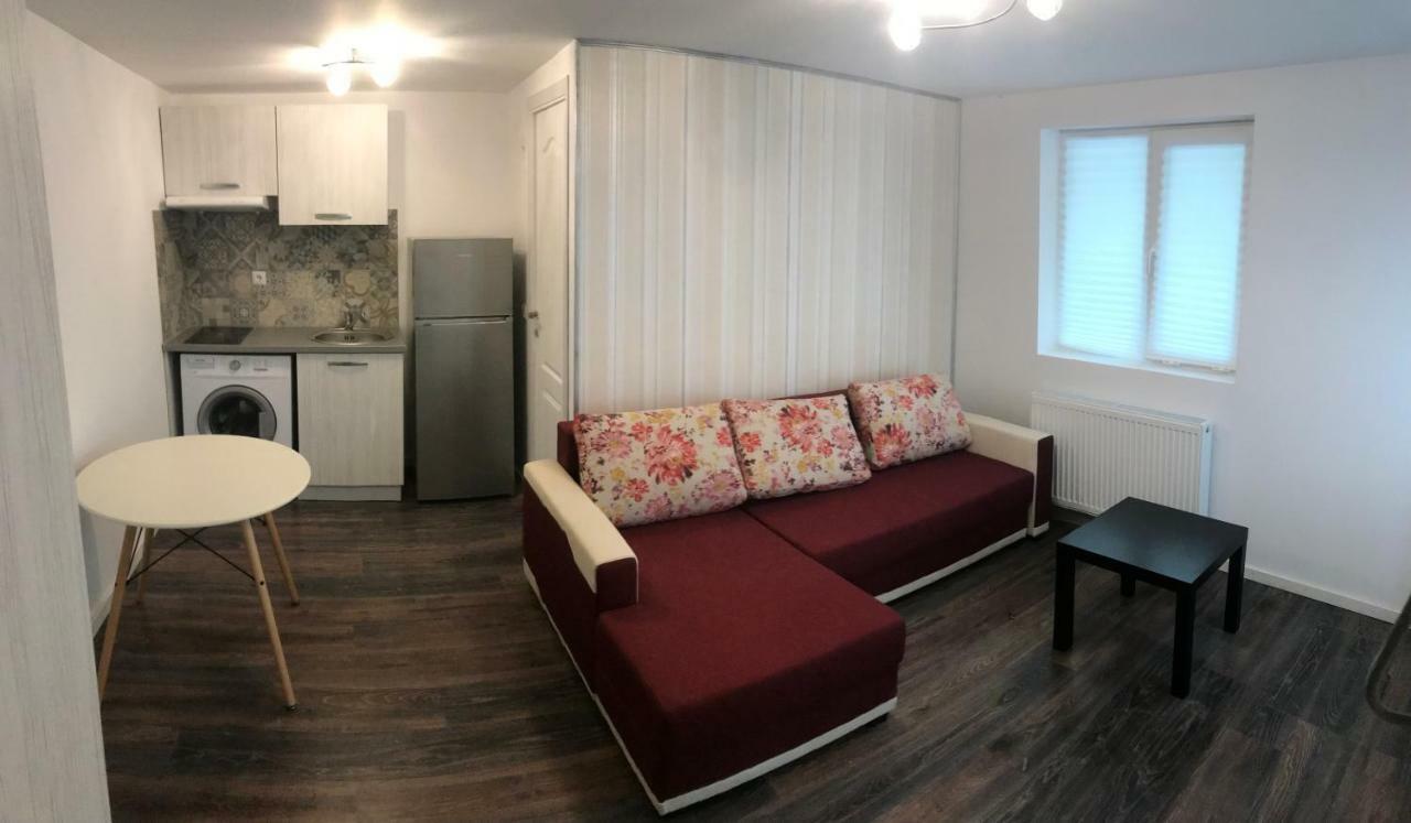 Stanford Apartments Bucarest Esterno foto