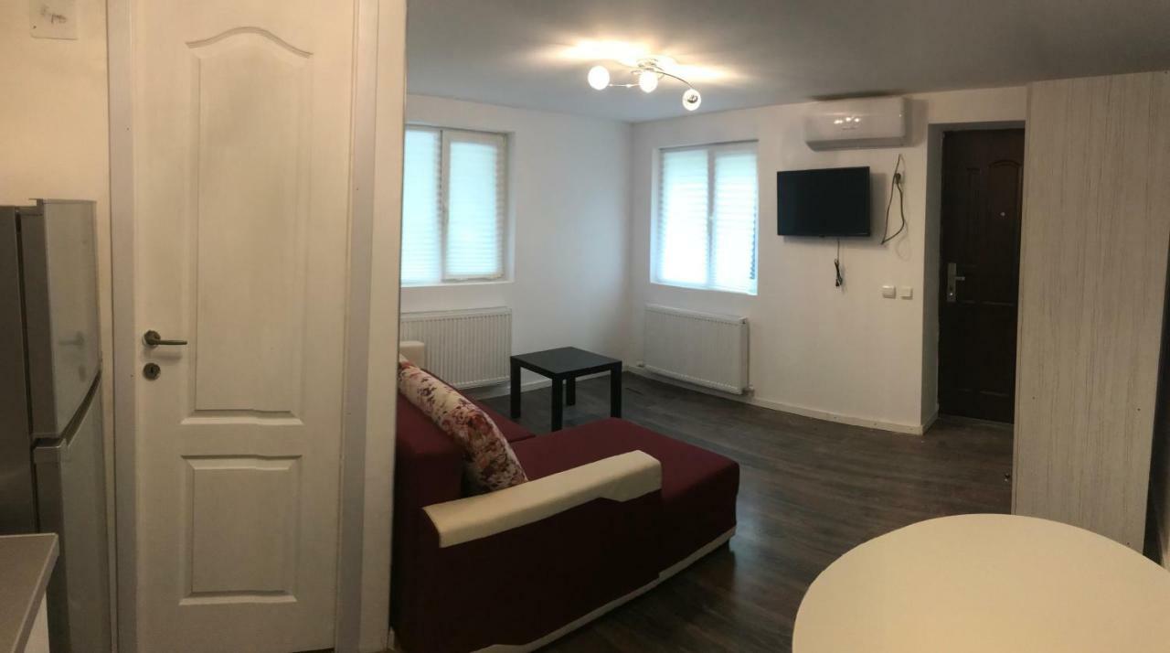 Stanford Apartments Bucarest Esterno foto