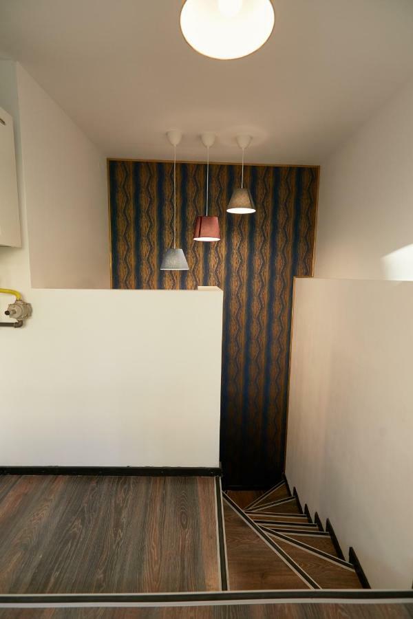 Stanford Apartments Bucarest Esterno foto